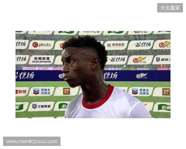 博主：蓉城外援卡隆目前仍处于留队状态，但已不可能随队踢中超